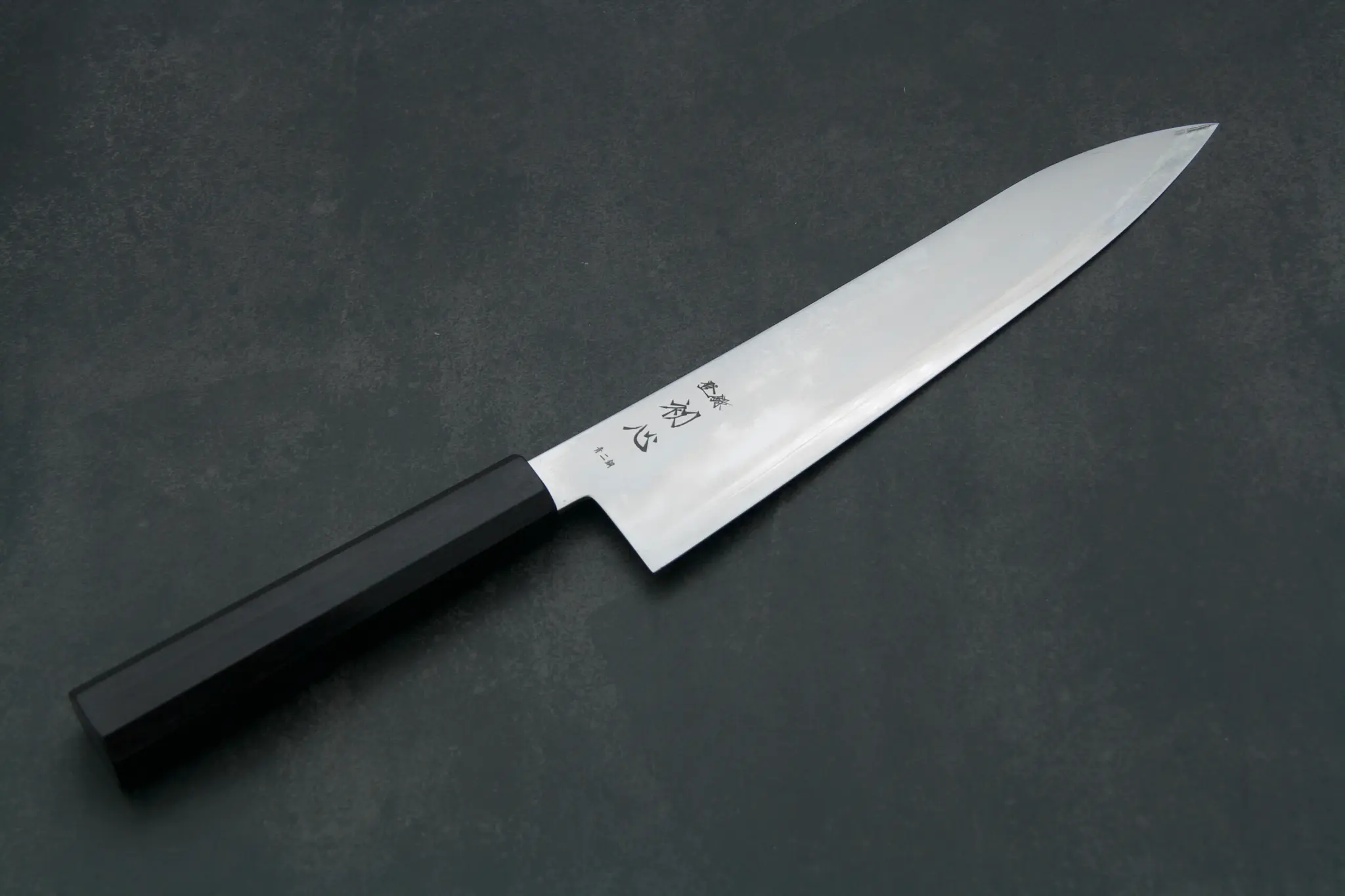Santoku-kniv eller gyuto-kniv: Hva bør du velge?